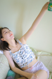 门卫老头吮她的花蒂的主演是谁